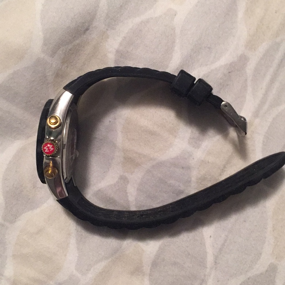 Watch - Picture 2 of 4